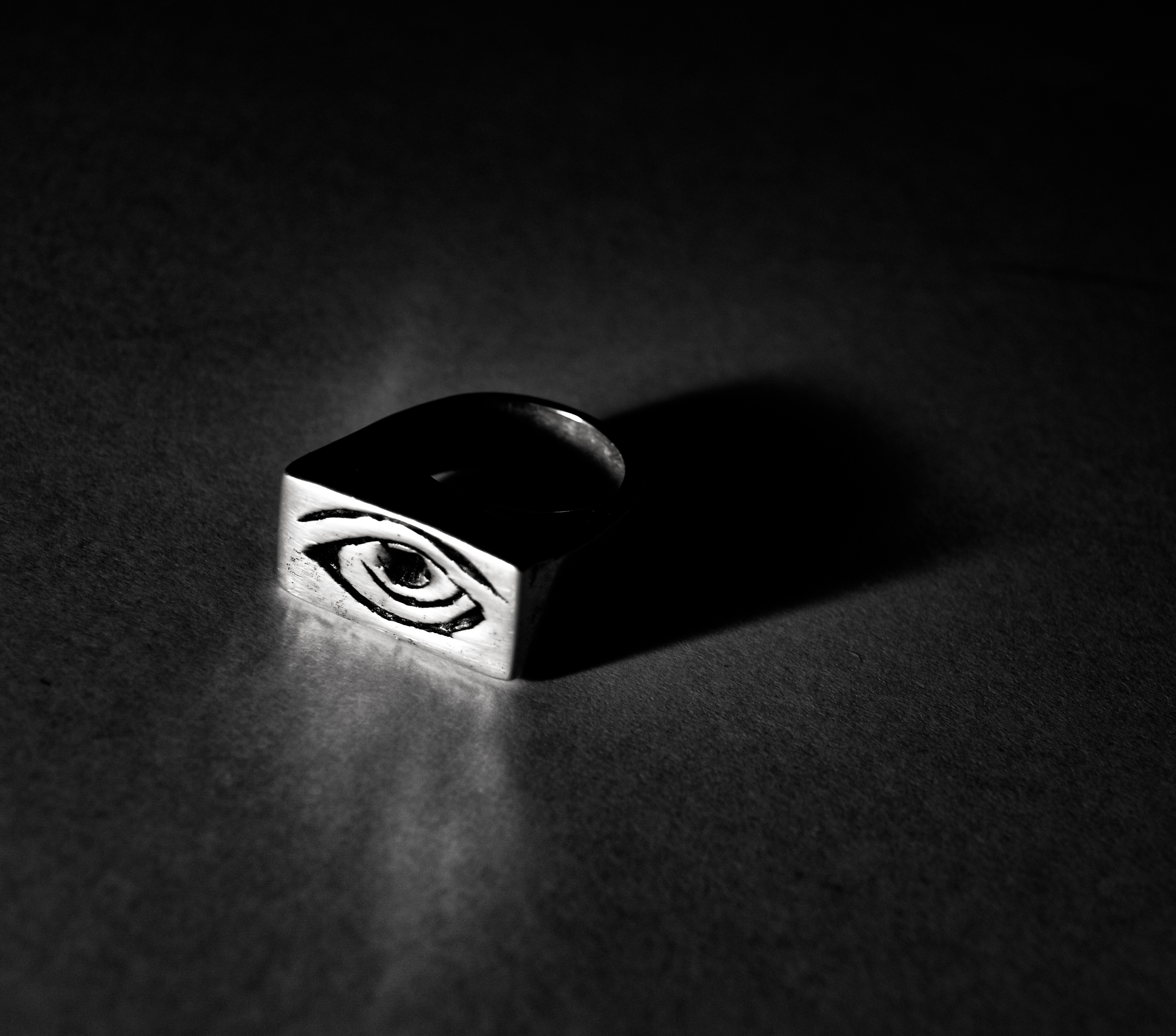 Anillo Signet — cera perdida, plata 925